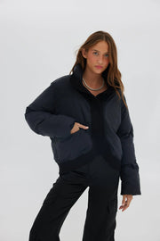 Curved Front Puffer Black