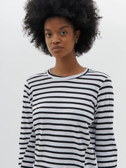 Stripe Scoop Hem L/S  T.Shirt Black/White