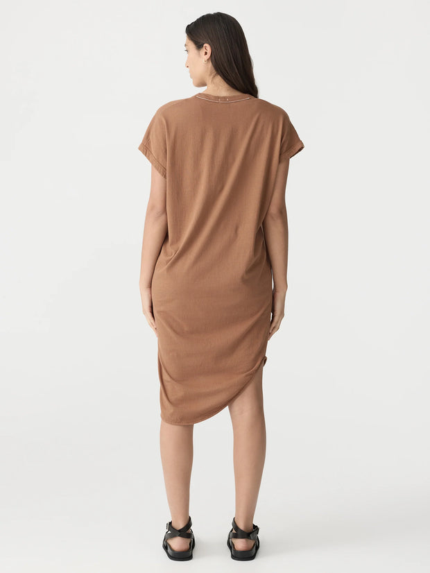 Boxy T.Shirt Dress w/tail ll Argan