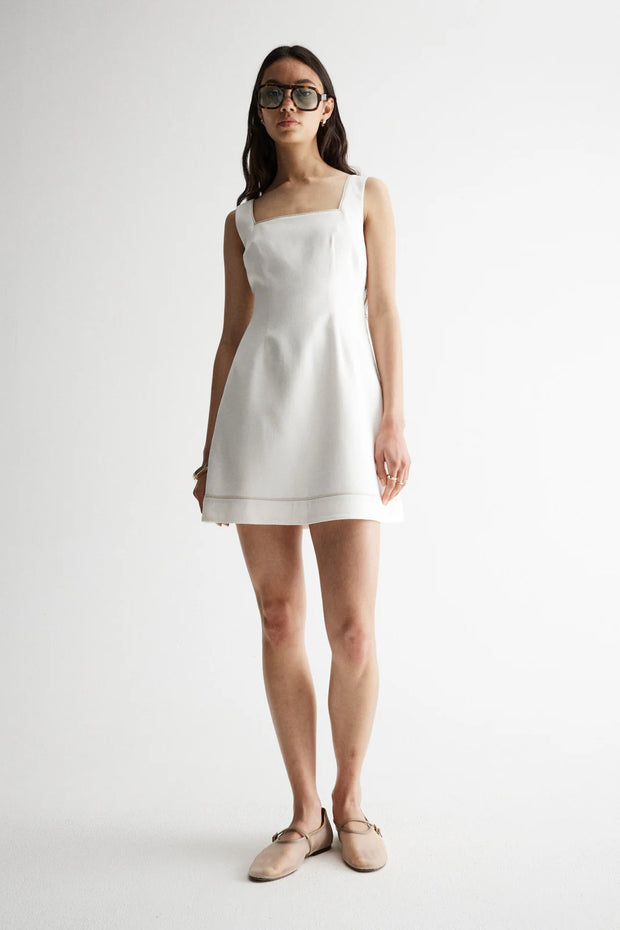 Luccia Dress- White